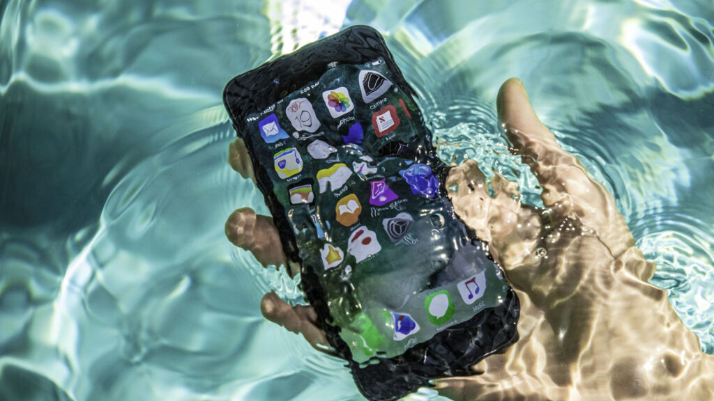 Hvad skal du gøre ved vandskade på din iPhone?